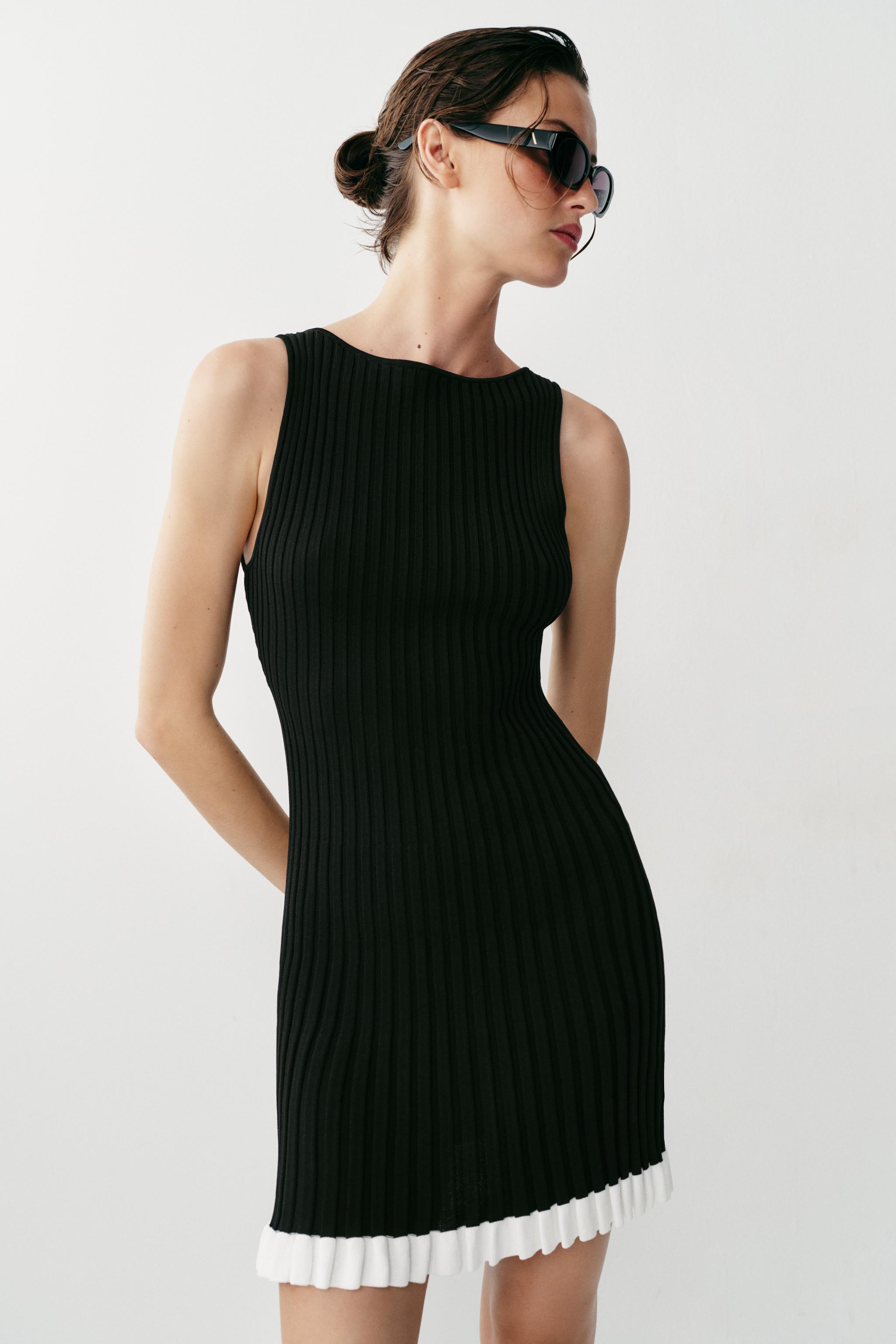 SHORT RIBBED KNIT DRESS